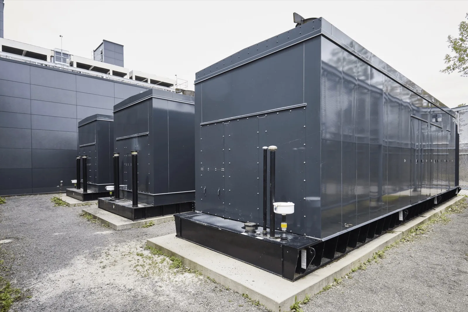 Generator units outside the data center building